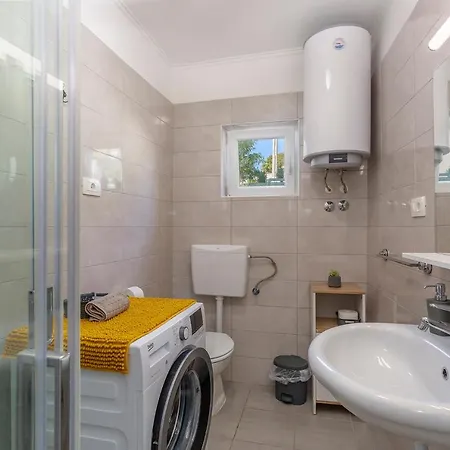 Dalida Grobnik (Cavle)